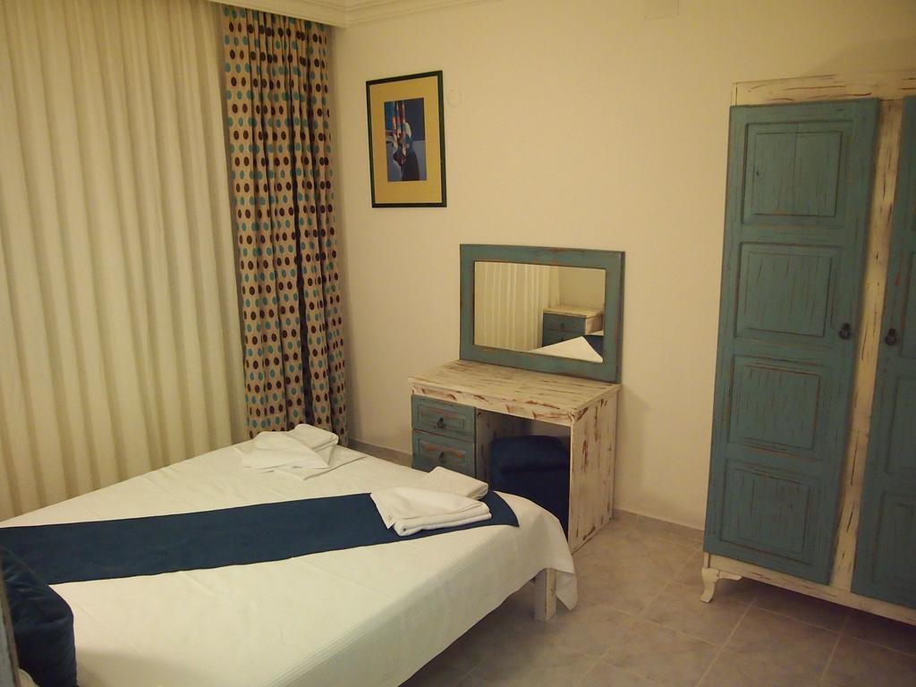 Ozcem Apart Aparthotel Fethiye Bilik gambar